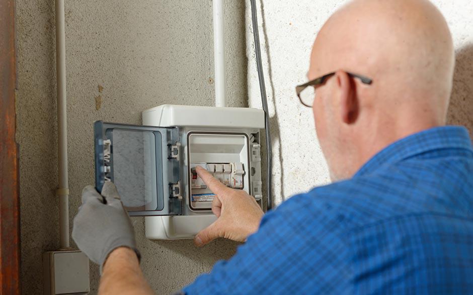 recherche travail électricien bâtiment Étampes